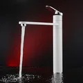 Vidric,, Твердый латунный открытый блеск, окрашенный в белый дождь, душевой комплект для ванной, смеситель для ванной, кран, включает в себя 5 лет войны