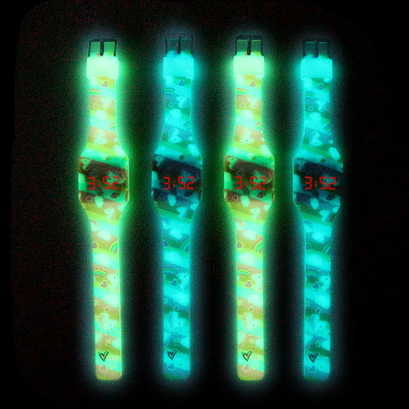 

Cartoon Children's Watch Cute Rubber Glowing Girl LED Watch Student Electronic Watch Children's Clock Reloj Infantil Saati