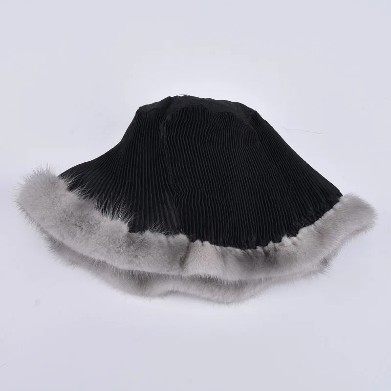 Рисунок 5 - Женская твист-шапка