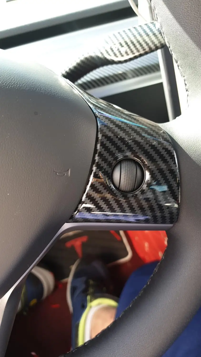 Блестящие нашивки из углеродного волокна для украшения штурвал Tesla Model 3