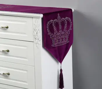 

Crown Design Table Runner Decoration Table Cover Dustproof Cabinet Cover Diamonds Ironing Tech 32x180cm 32x200cm