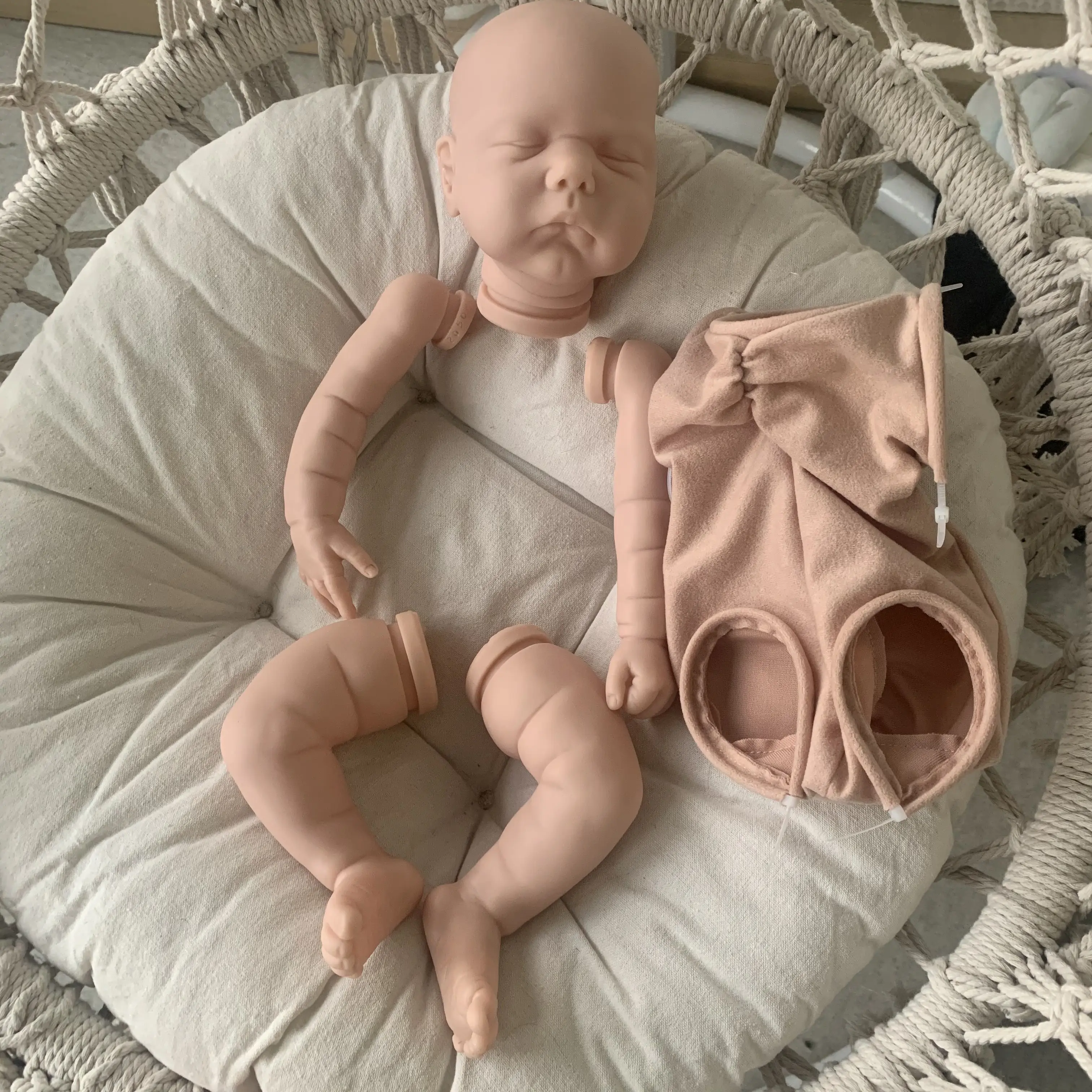 NPK 19inch Reborn Doll Kit Willa Fresh color Soft Touch Unfinished Reborn Supply Doll Parts reborn dolls