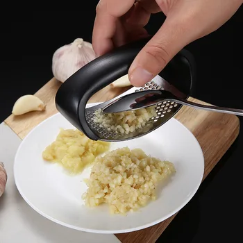 

Multi-function Steel Garlic Presses Curve Fruit Vegetable Tools Kitchen Squeezer Chopper Handheld Ginger Garlic Tool