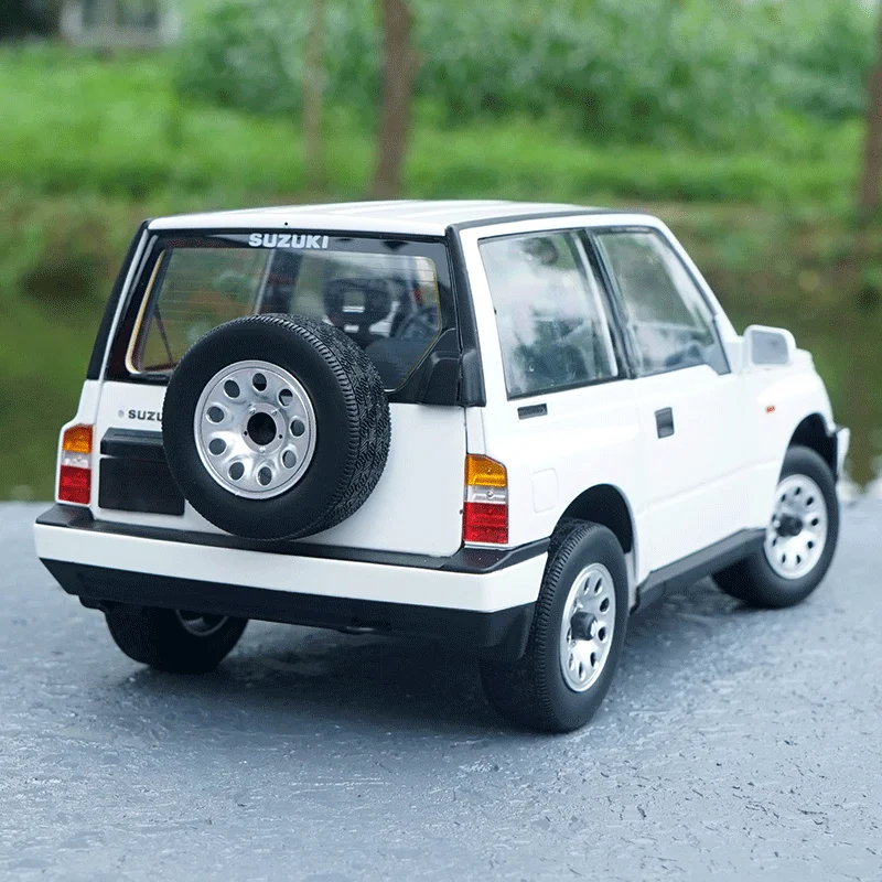 Оригинальные заводские оригинальные 1:18 DORLOP diecast Suzuki Vitara Escudo модели автомобилей в
