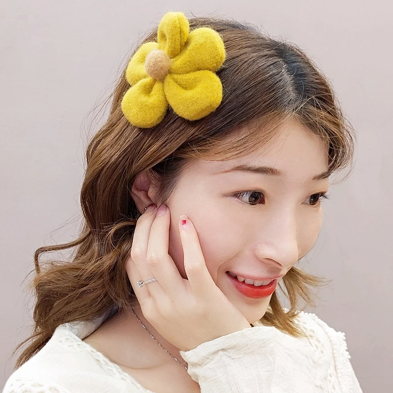 

Sweet Flower Hair Clip Snap Barrettes Women Girl Handmade Wool Flowers Hairpins Popular Korea Fashion Women Hair Accessories
