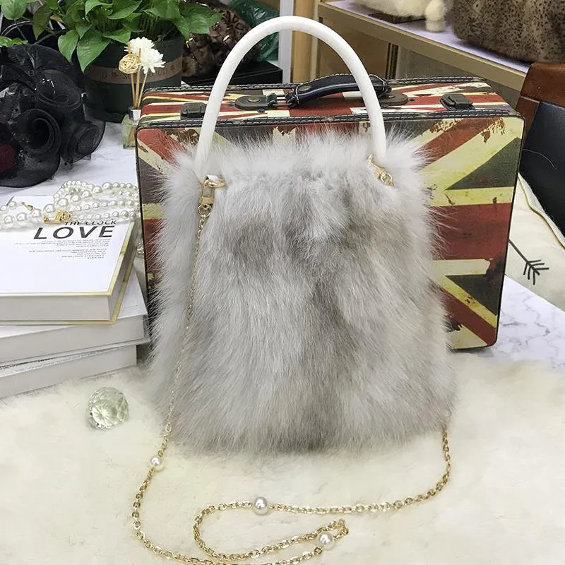 

Women Real Fox Fur Handbag Fashion Winter Fluffy Genuine Fox Fur Shoulder Bag Warm Female Fashion Tote Bag