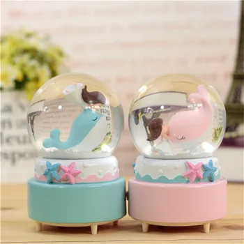 

Creative Dolphin Girl Kissing Snow Music Box Crystal Ball Girl Birthday Gift Lights Decoration Craft Ornaments Girl Valentine's