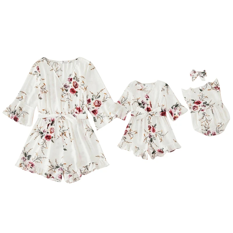 

2020 Women Pajamas Parent-Child Floral Dress Long Sleeve V-Neck Loose Flouncing High Waist Infants Romper Family Outfits