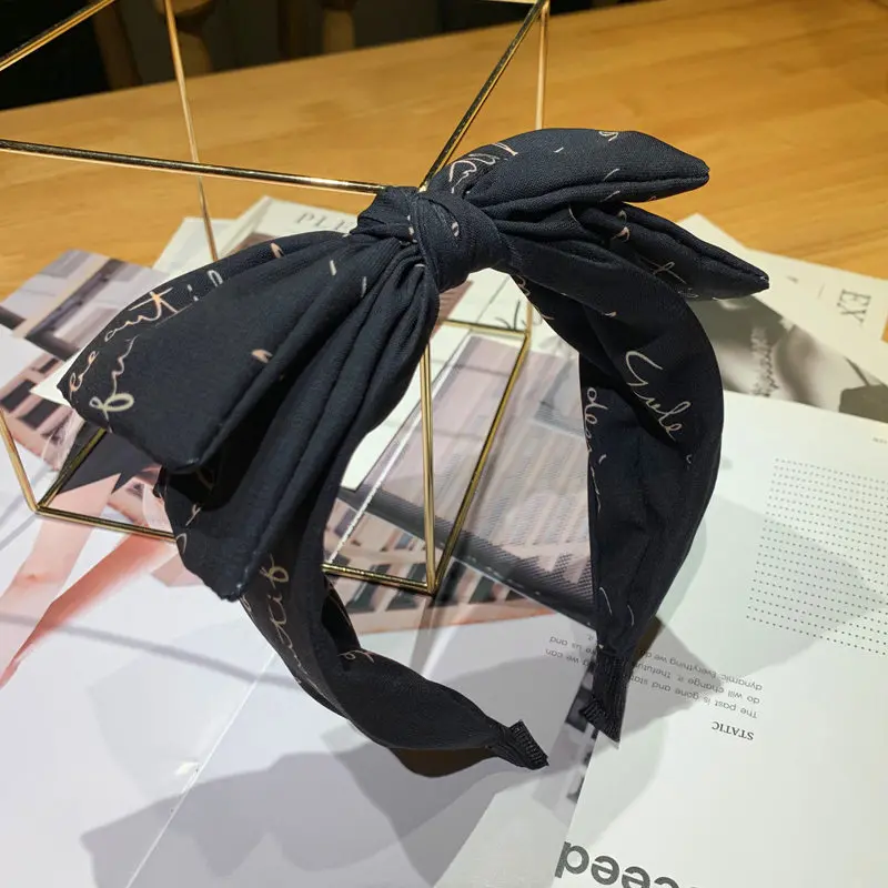 11240493984_1956788053