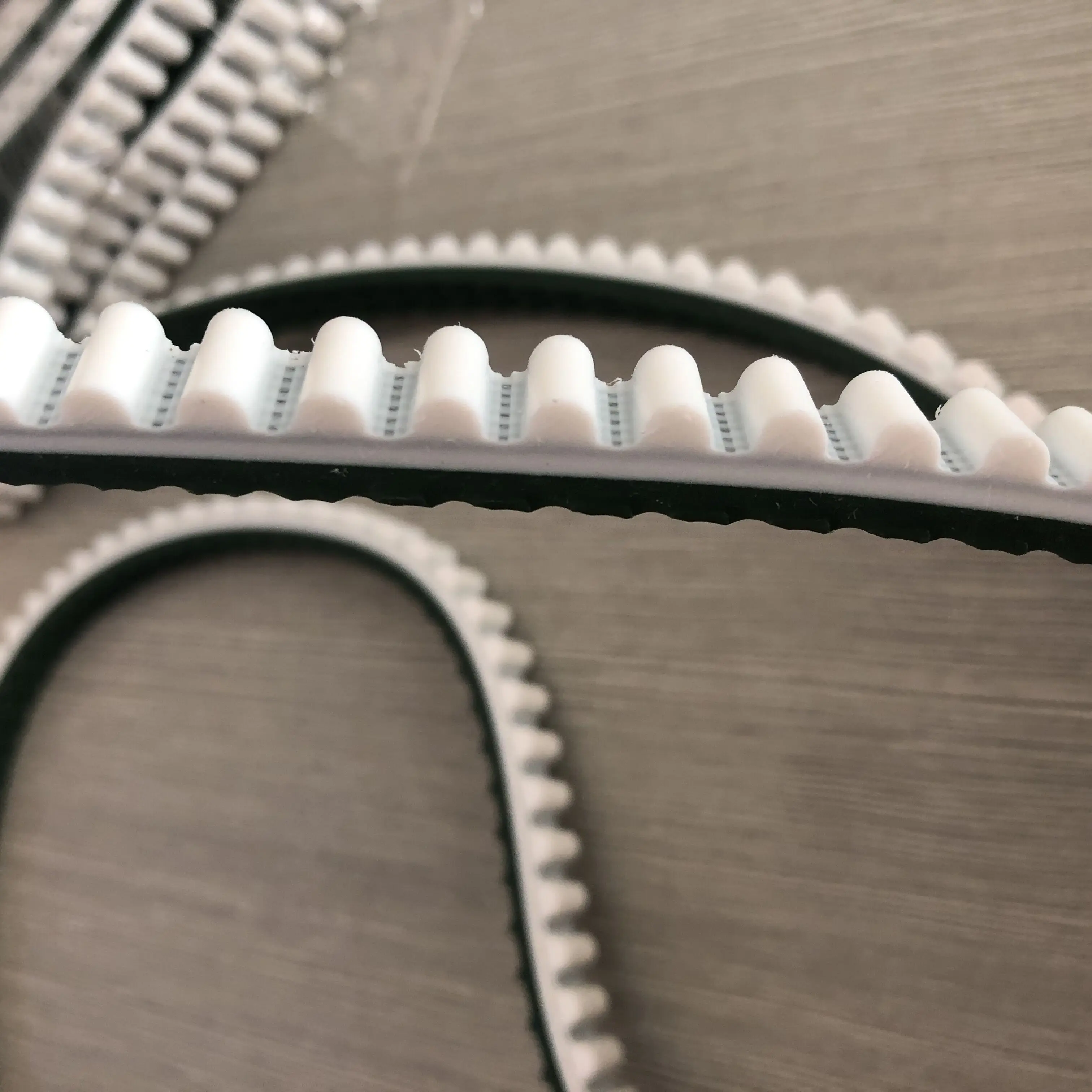 US $132.00 4PCS PU Open Belt With Steel Core 8M15MM Green Pattern Lenght 2200mm Timing Belt Customization