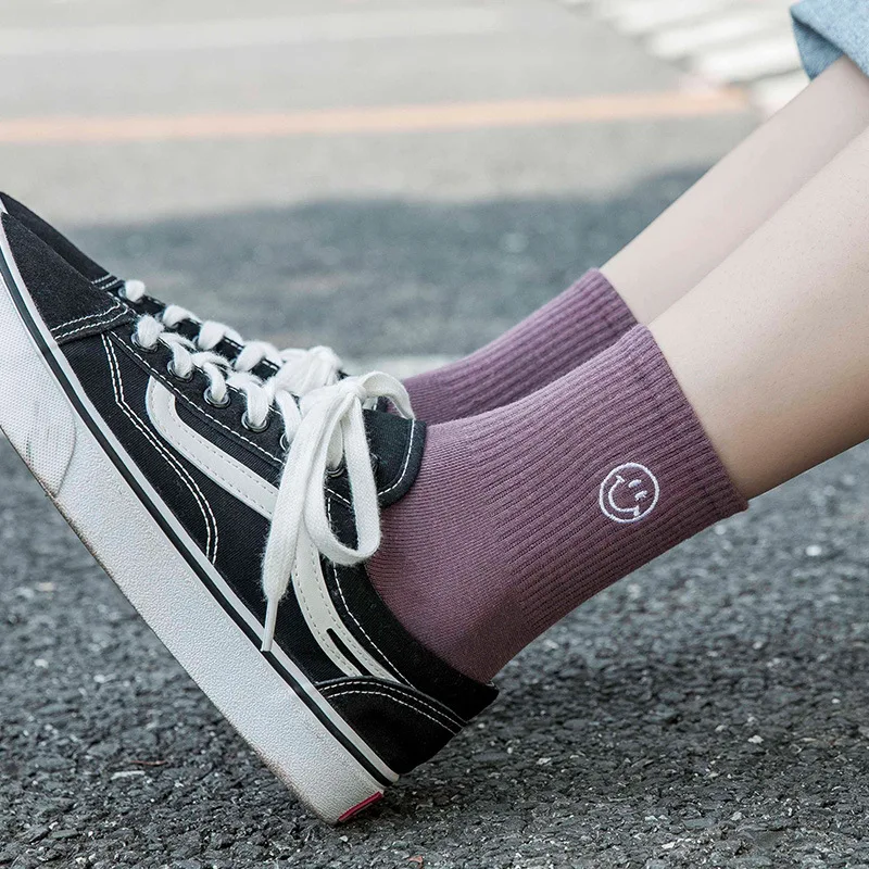 Smile Embroidery Woman Cotton Crew Socks Autumn Winter Cute Casual Elastic Ribbon Solid Color White Black Girl Tube Socks Chic Smile Embroidery Woman Cotton Crew Socks Autumn Winter Cute Casual Elastic Ribbon Solid Color White Black Girl Tube Socks Chic