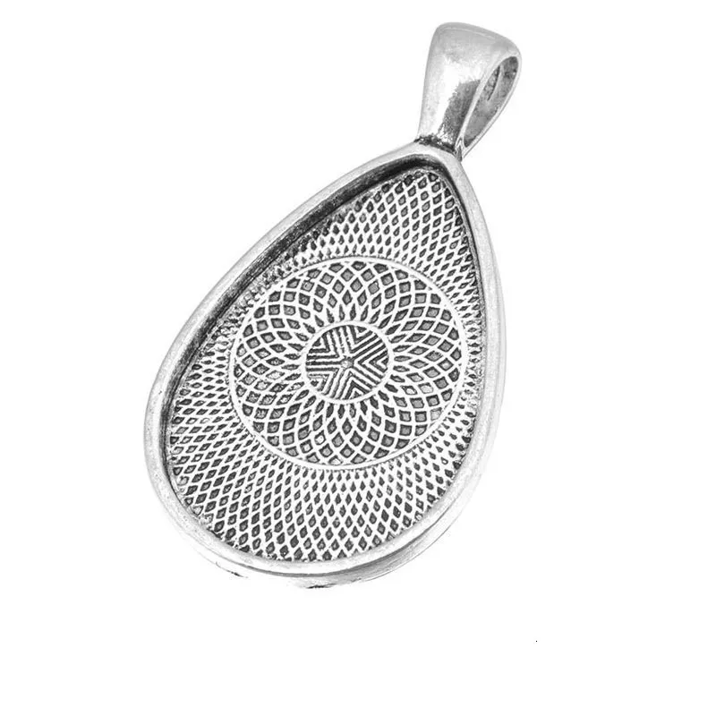 2092029649_1562945335