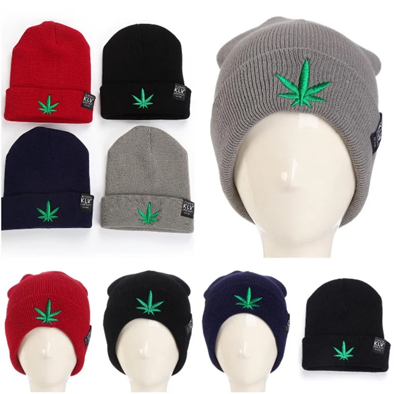 Men Women Winter Warm Beanies Hat Cannabis Leaf Pattern Soft Knitted Beanies Hat Caps for Adult Unisex