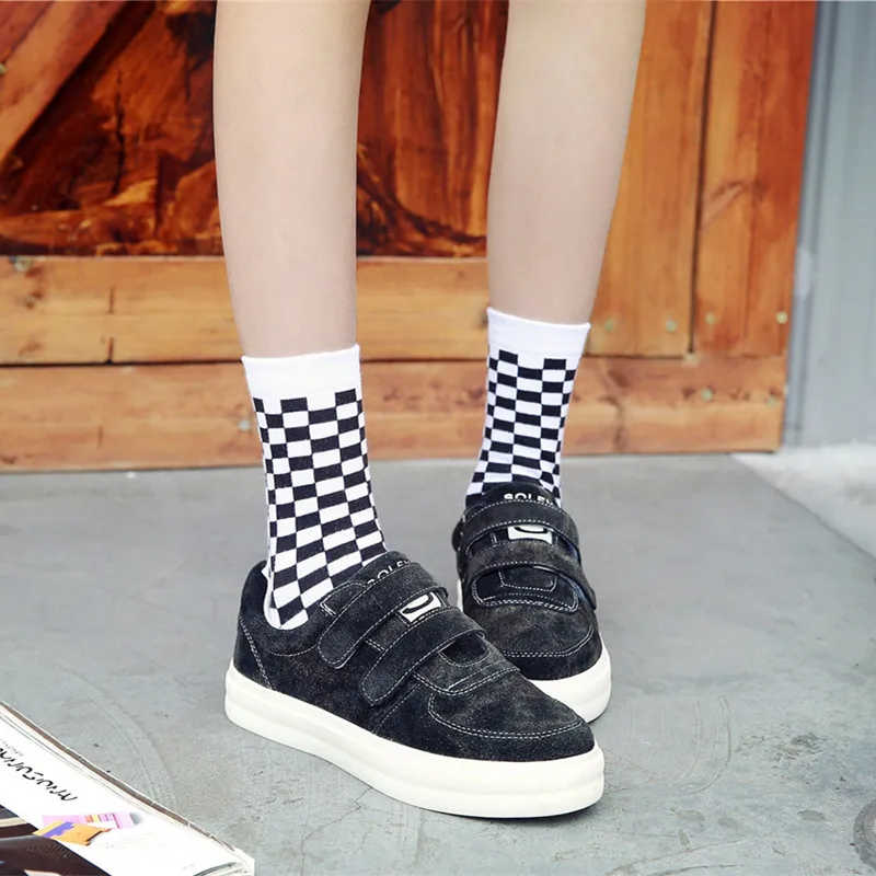 Korea funky harajuku trend women checkerboard socks geometric checkered socks men hip hop cotton unisex streetwear novelty socks