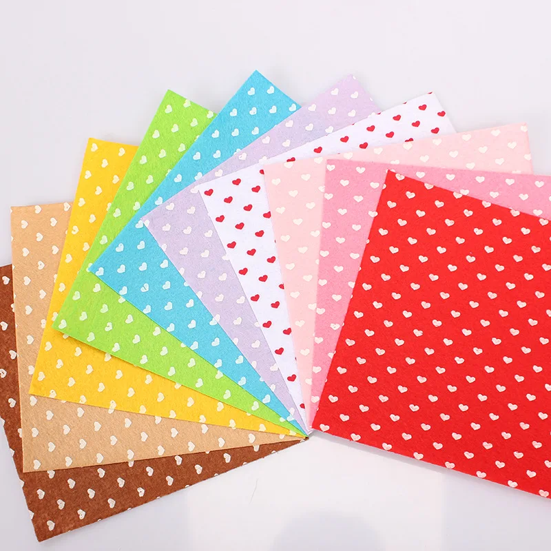 10 PCS 15x15cm 5.9x5.9in Felt Fabric Print Polka Dot Heart