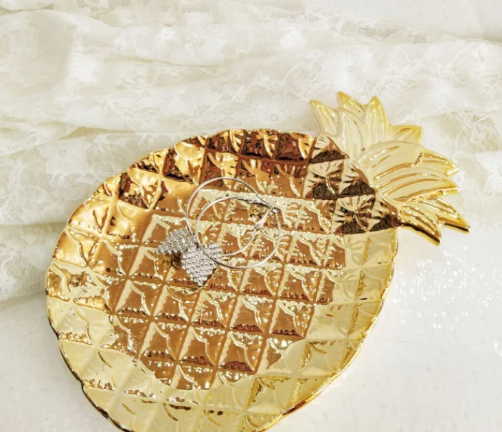 

Creative Gold Pineapple Ceramic Storage Tray Golden Pineapple Jewelry Pallet Food Pallet Dry Fruit Plate Home Decoration Plate