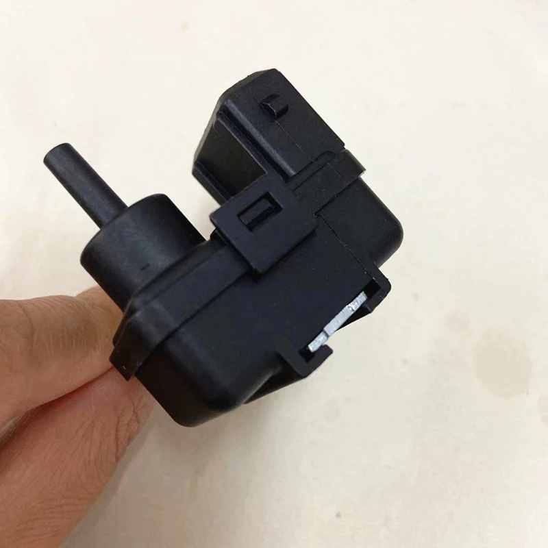 Manifold Absolute Pressure MAP Sensor Fits 92-96 for Mits-ubishi Mirage 1.5L OEM MD178243 E1T16371 made in china