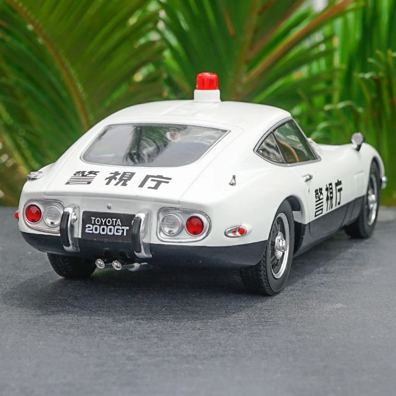 1:18 тройной 9 1967 Toyota 2000 GT глянцевые металлические красного цвета модель автомобиля с маленьким подарком