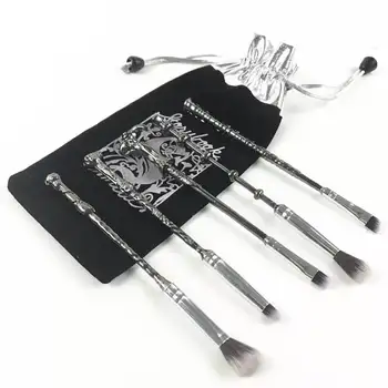 

Harry Magic Poter Makeup Brush Cool Black World wizard 5pieces With Bag Punk Skull Bone AX Axe Metal Cosmetic Eyeshadow brushes