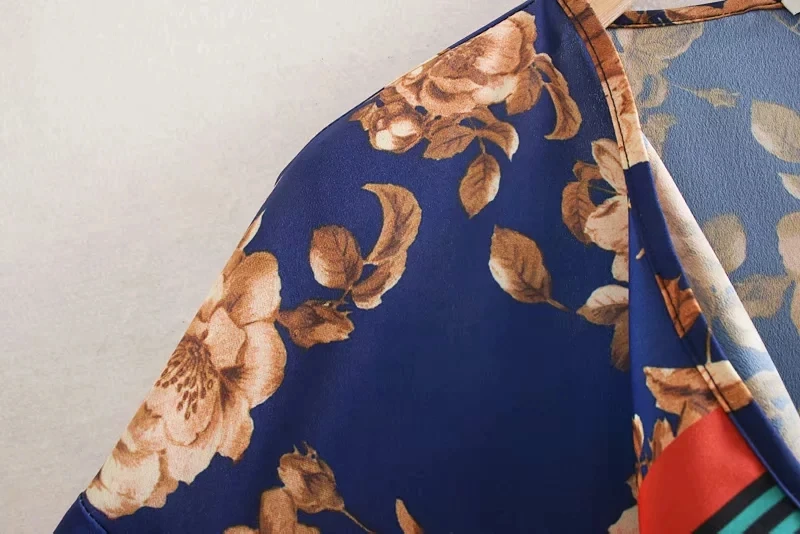 Fashion Za Women Shirt Vintage Floral Printed Casual V-Neck Shirts Blouses Loose Ladies Long Sleeve Blusas Tops