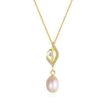 

MetJakt S925 Sterling Silver Inlaid Pearl Pendant Simple Leaf Type Lady Necklace