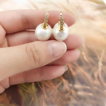 

Ins same Baroque retro simple pearl with diamond rhinestone inlay earrings temperament super fairy Trendy Vintage druzy Earrings