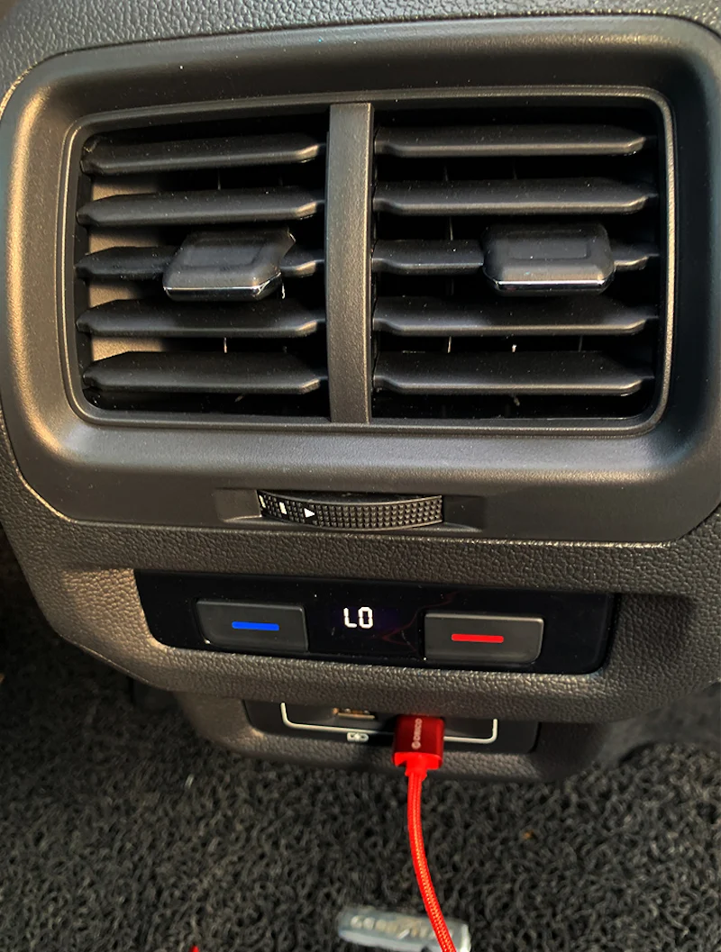 Для VW MQB Touran заднее сиденье USB розетка зарядное устройство подлокотник задний вентиляционное отверстие LHD Автомобиль