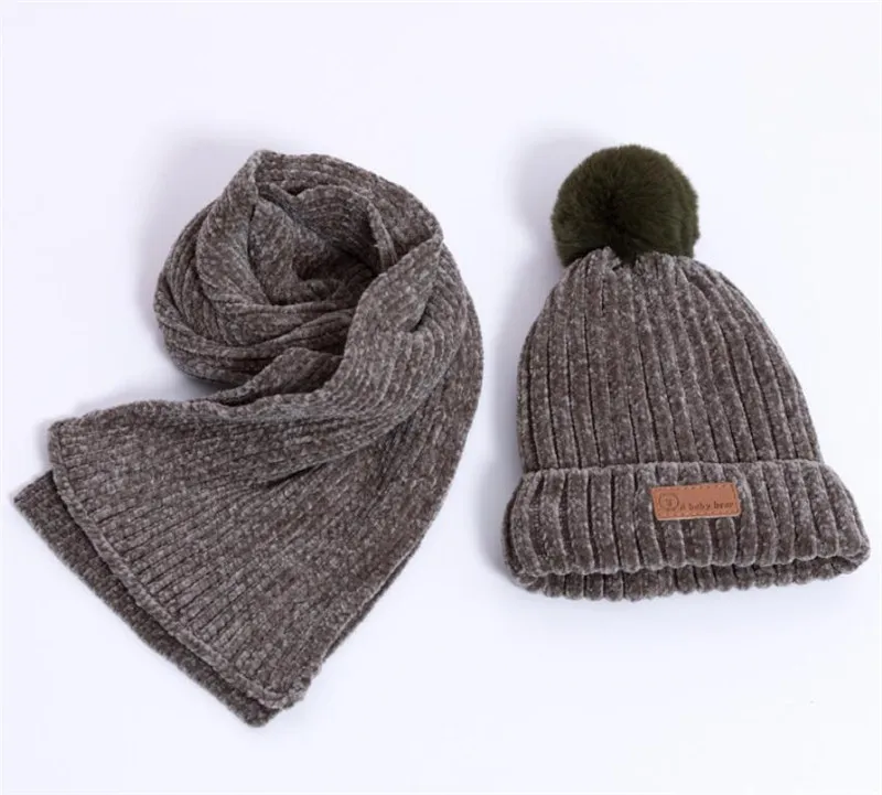 Gray Green 2 pcs set Детская зимняя шапка и шарф-перчатка, детская теплая вязаная плюшевая шапка, комплект из 3 предметов, однотонный костюм с шарфом и помпонами для мальчиков и девочек От 0 до 3 лет - Цвет: Gray Green 2 pcs set