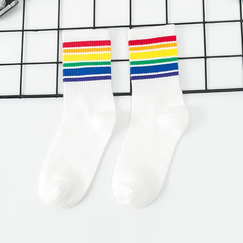 Зимние женские носки, хлопковые носки в черно-белую радужную полоску, рождественские Модные Теплые повседневные носки Harajuku, корейские носки ЛГБТ - Цвет: white mid