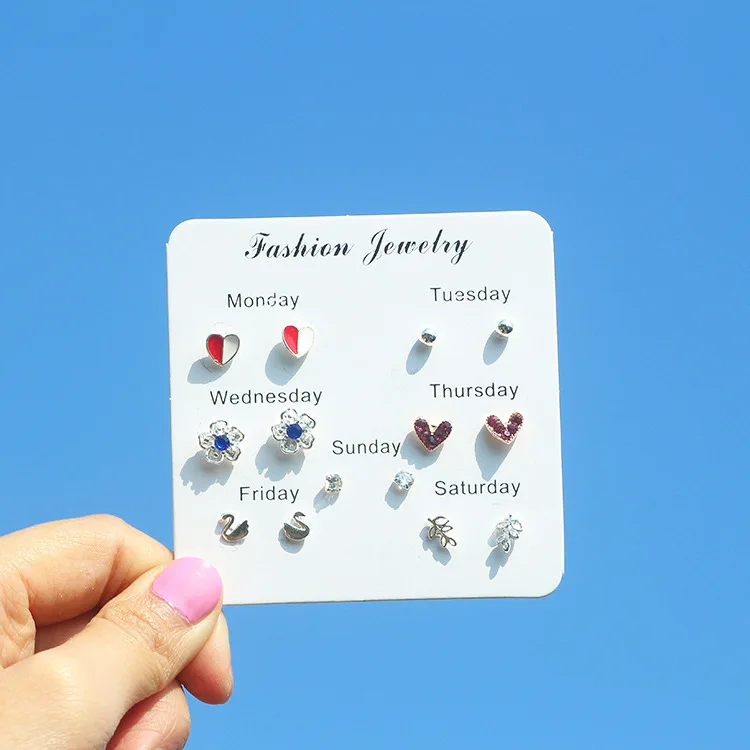 

Korean version of the best selling simple simple sweet set small earrings