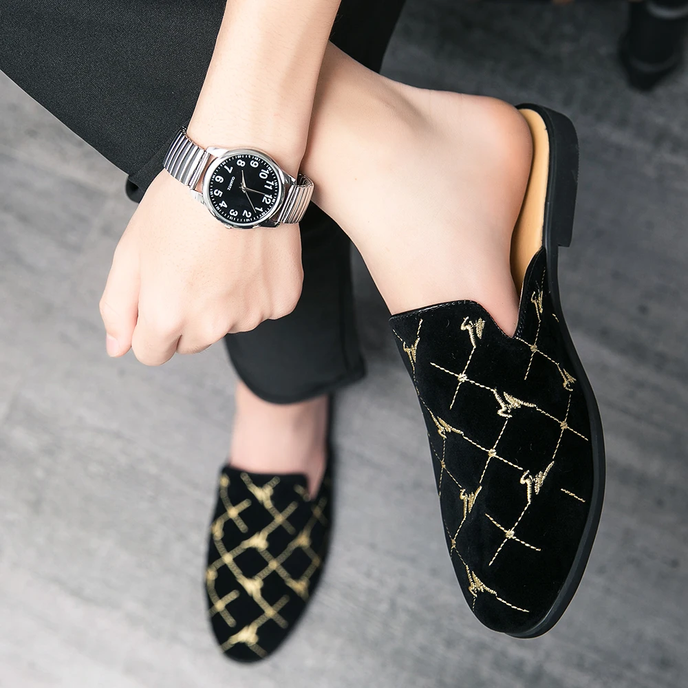 Bee Embroidery Summer Mules Lightweight Half Shoes for Men Breathable Slip-on Slippers Diamond Design Half Loafers Outdoor Flats Bee Embroidery Summer Mules Lightweight Half Shoes for Men Breathable Slip-on Slippers Diamond Design Half Loafers Outdoor Flats