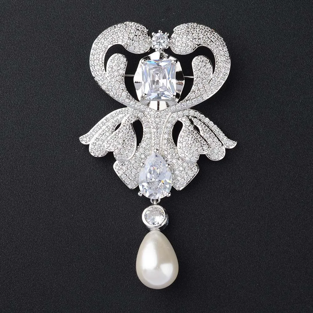White sea shell pearl gold plated Cubic Zirconia micro pave flower brooch