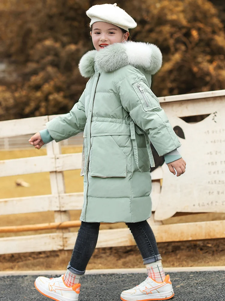 Пуховик зимний для девочек парка с капюшоном и воротником из натурального меха