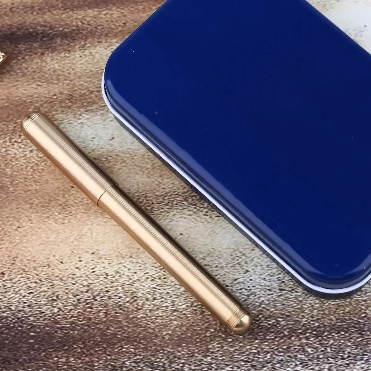 

1pcs fountain pen Brass Extra Fine Nib Heavy pen High quality classical fountain pen high-grade business pen metal signature