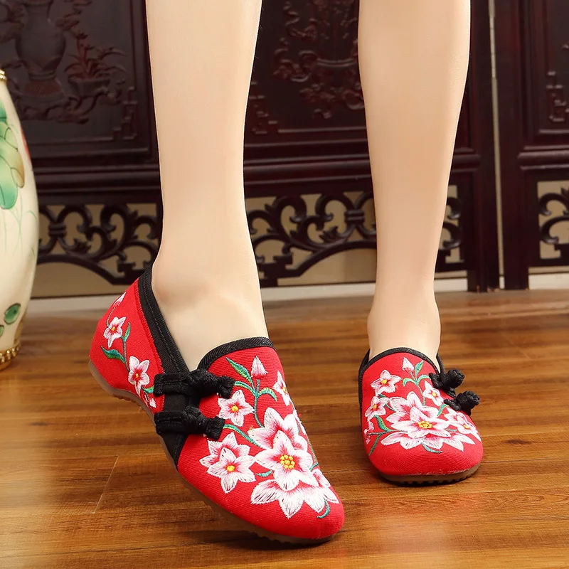

2019 New Style Rubber Sole Soft-Sole Old Beijing Embroidered Shoes Canvas Elevator Ethnic-Style Casual Shoes Trending