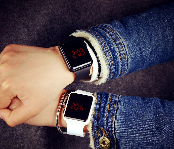 

Watch New Style Popular Apple-LED Watch Couples Men And Women Fashion Creative LED Electronic Watch