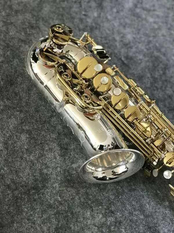Саксофон Jupiter JAS 1100SG Alto Eb Tune латунный никелевый посеребренный корпус золотой лак
