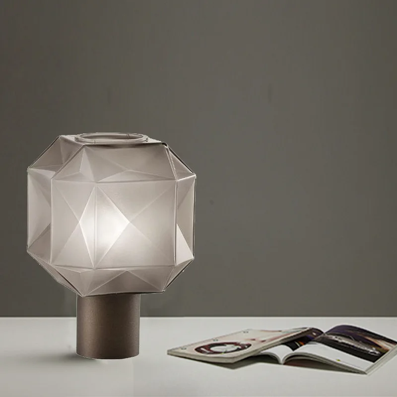 

Nordic Light Luxury Diamond Glass Living Room Lamp Modern Simple Creative Exhibition Hall Model Room Hotel Bedroom Art Light