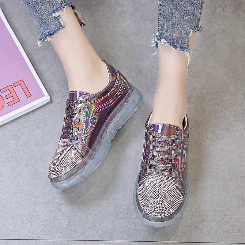 

Designer Leisure Breathable Ankle Sneakers Flat Lace-up Single Shoes Transparent Soles Colored Rhinestones tenis feminino U17-97