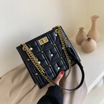 

Women Brand Originality Design Handbags Fashion rhombic small square bag Joker rivet Pearl handbag messenger bag