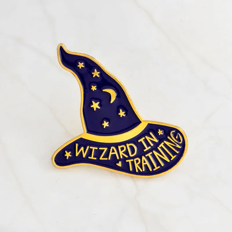 A Wizard In Traning, основные заколки и броши, значки, жесткая эмалированная заколка, заколка для шляпы ведьмы, ювелирные изделия с изображением ведьмы, джинсовые куртки, аксессуары - Цвет: A