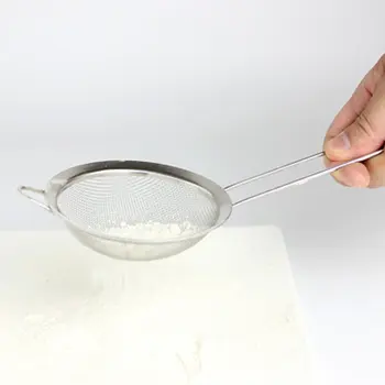 

New HOT Mesh Wire Oil strainer colander Spoon Strainer Flour Colander Sieve Sifter Kitchen Cooking Tool Food Filter