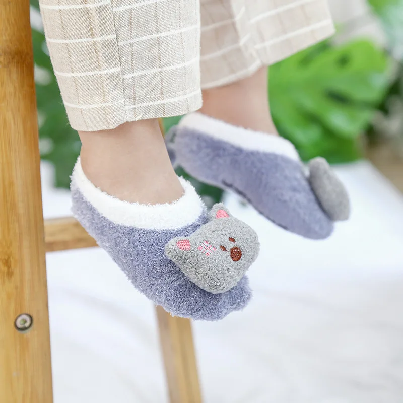 Толстые нескользящие носки с резиновым медведем для малышей Зимние носки с перьями и лисой теплые носки-тапочки для малышей Одежда для младенцев, аксессуары