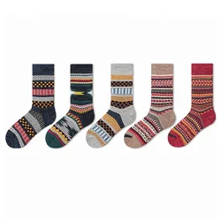 New Design Cotton Men Socks Warm Hand-linking Fashion Fuzzy Thick Socks Men