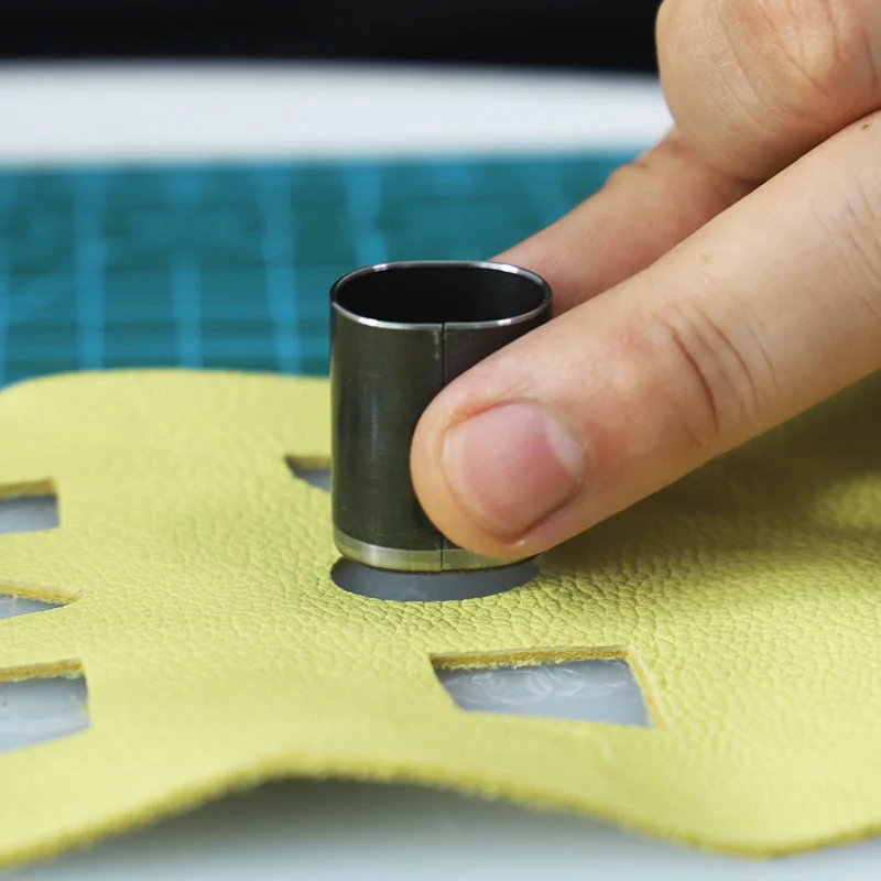 3 PCS Profession En Cuir Trou Poinçon Outils Point De Coupe Pour Portefeuille Ceinture Espacement Poinçon Outil DIY En Cuir Artisanat Trou Poinçonnage Ensemble Ceinture(Pas De 6 Mm (2 + 4