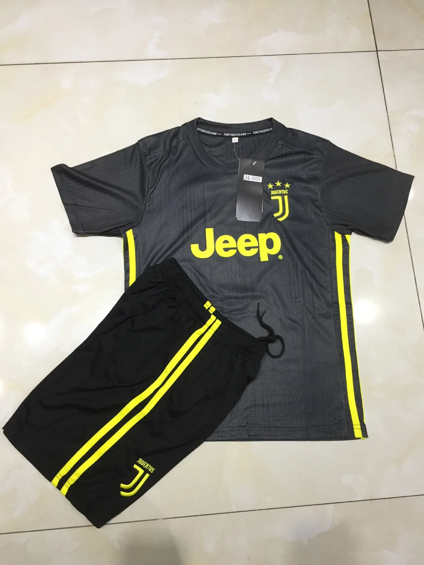 

Children Soccer Suit Set Juventus Away Original Star No. C Luo No. 7 Super a Quality Set a Small Amount of Overstock
