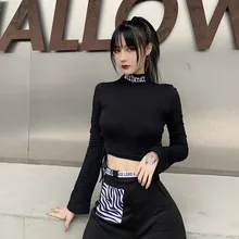 Best Price Gothic Style Female Black Crop Top Long-sleeved Letter Printed Tight-fitting T-shirt Short Lace-up Pullover 2020 Party Wear Best Price Gothic Style Female Black Crop Top Long-sleeved Letter Printed Tight-fitting T-shirt Short Lace-up Pullover 2020 Party Wear