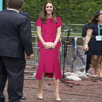 

The Duke and Duchess of Cambridge Same 2020 Spring and Summer Women's Crew Neck Short-Sleeved Ruffled Fake Two Piece Dress