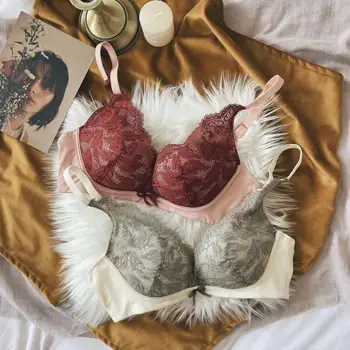 

Wriufred High-end luxury exquisite bra set romantic lace underwear sexy wire free medium-thick gathered lingerie panties set