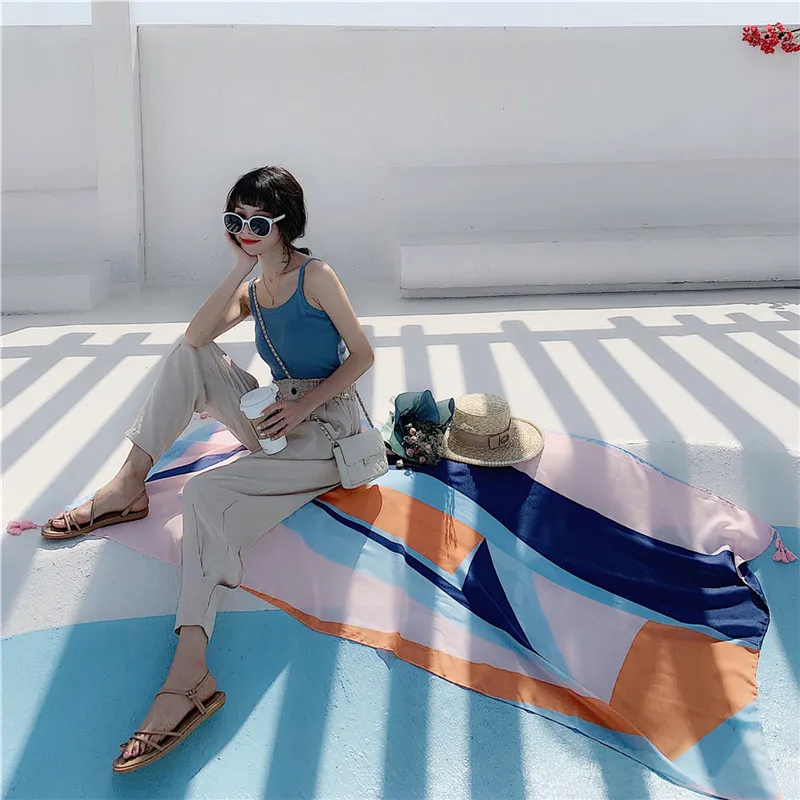 11164935464_590449100